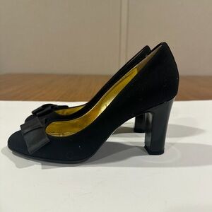 J. CREW Black Fabric Bow Heels Made in Italy Size 7
